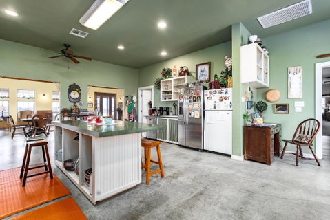126 Mariana Dr A, Red Rock, TX, 78662