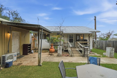 554 Orbit Dr, Canyon Lake, TX, 78133