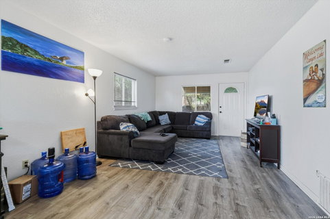554 Orbit Dr, Canyon Lake, TX, 78133