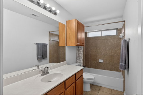 2415 Rogers Isle, San Antonio, TX, 78258