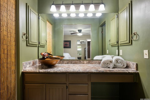 2631 Country Square, San Antonio, TX, 78209