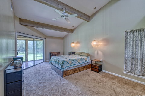 27 E Tanglewood Dr, Uvalde, TX, 78801