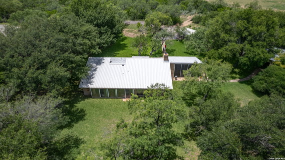 27 E Tanglewood Dr, Uvalde, TX, 78801