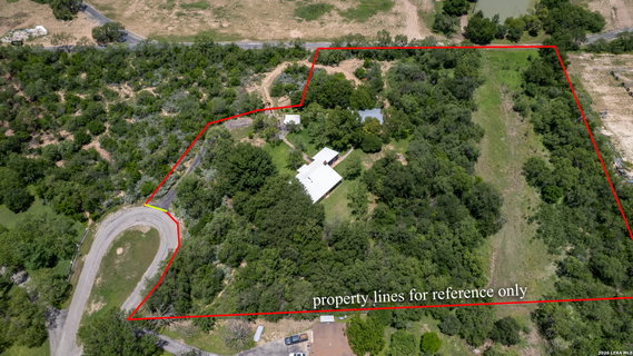 27 E Tanglewood Dr, Uvalde, TX, 78801